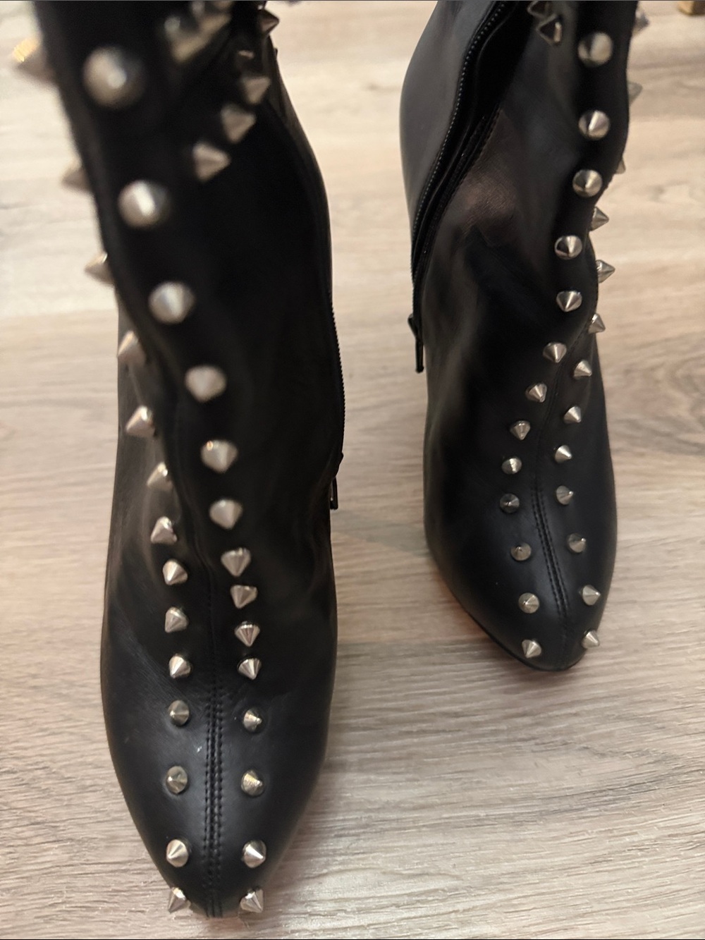 Christian Louboutin Black Studded Over-the-Knee Stiletto Boots Size 7 - Picture 15 of 16